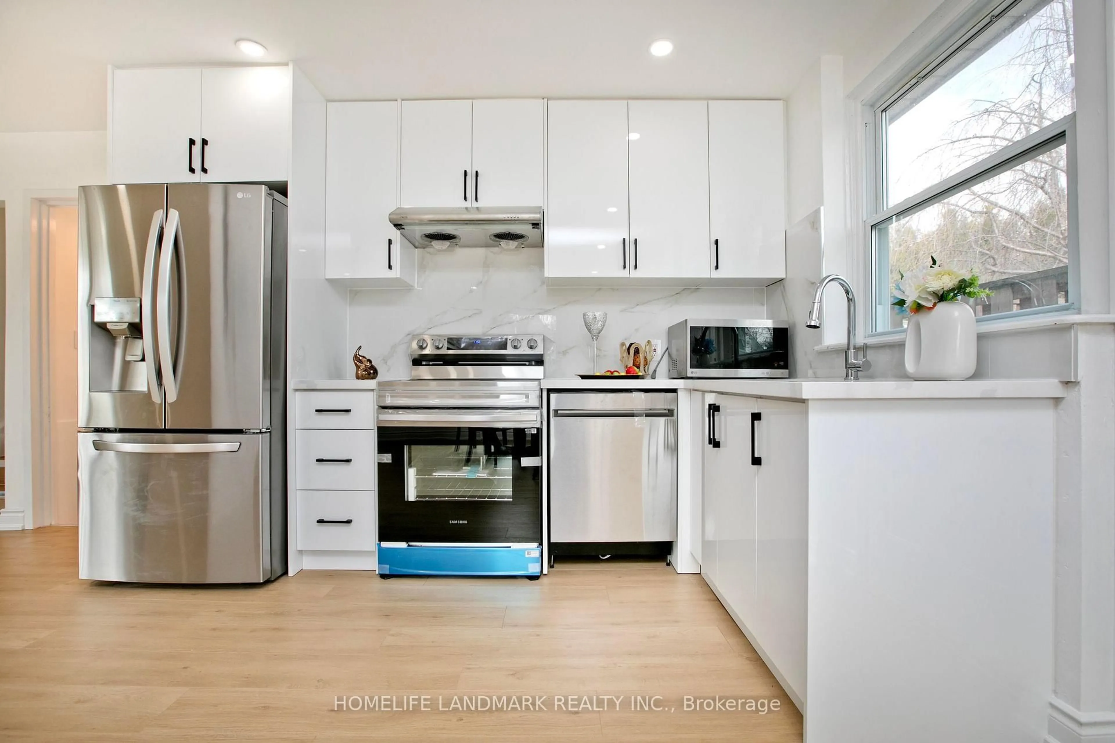 Contemporary kitchen, unknown for 56 Blaisdale Rd, Toronto Ontario M1P 1V8