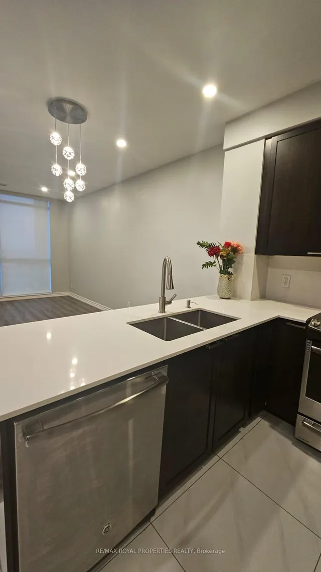 Additional property image - 1328 Birchmount Rd Unit Ph01