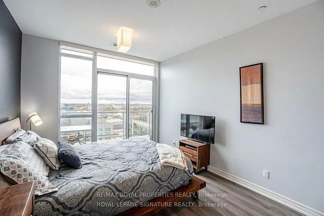 Additional property image - 1328 Birchmount Rd Unit Ph01