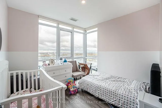 Additional property image - 1328 Birchmount Rd Unit Ph01