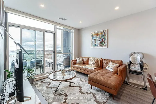 Additional property image - 1328 Birchmount Rd Unit Ph01