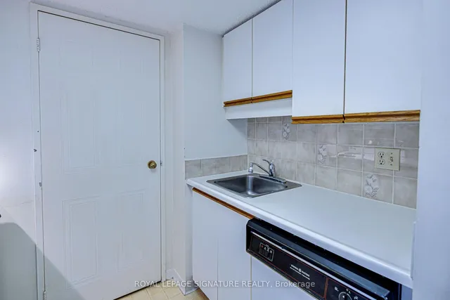 Additional property image - 150 Alton Towers Circ Unit 405