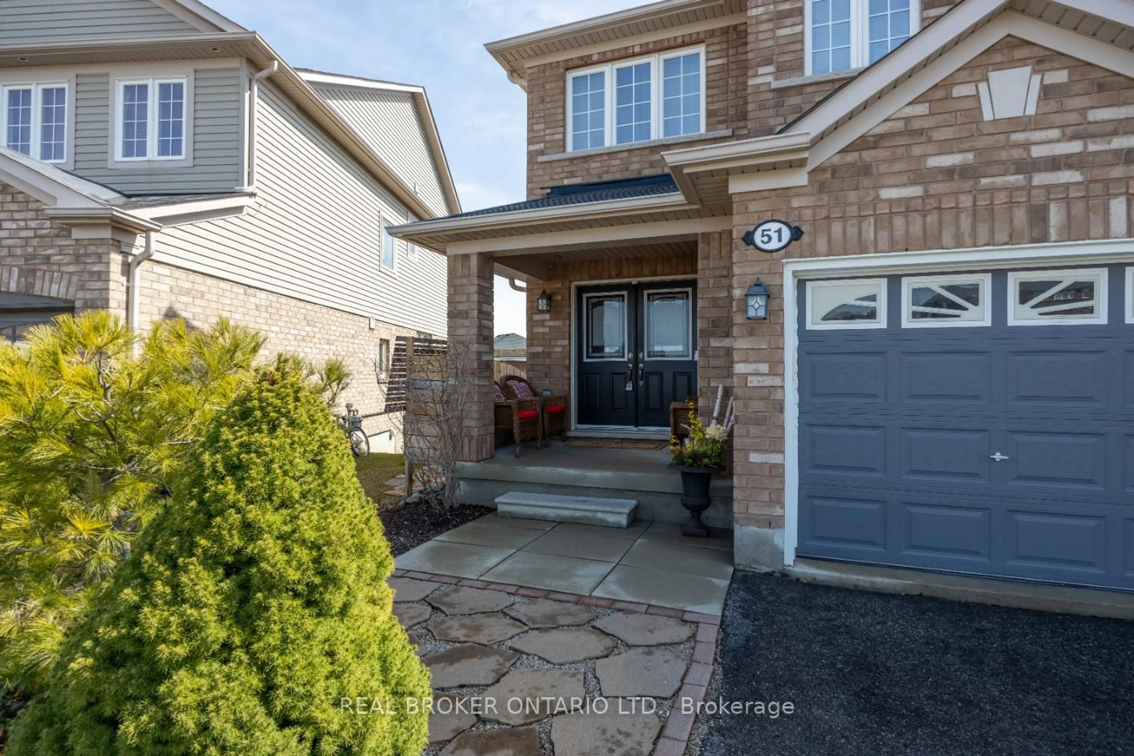 Home with brick exterior material, street for 51 Lobb Crt, Clarington Ontario L1C 0K4