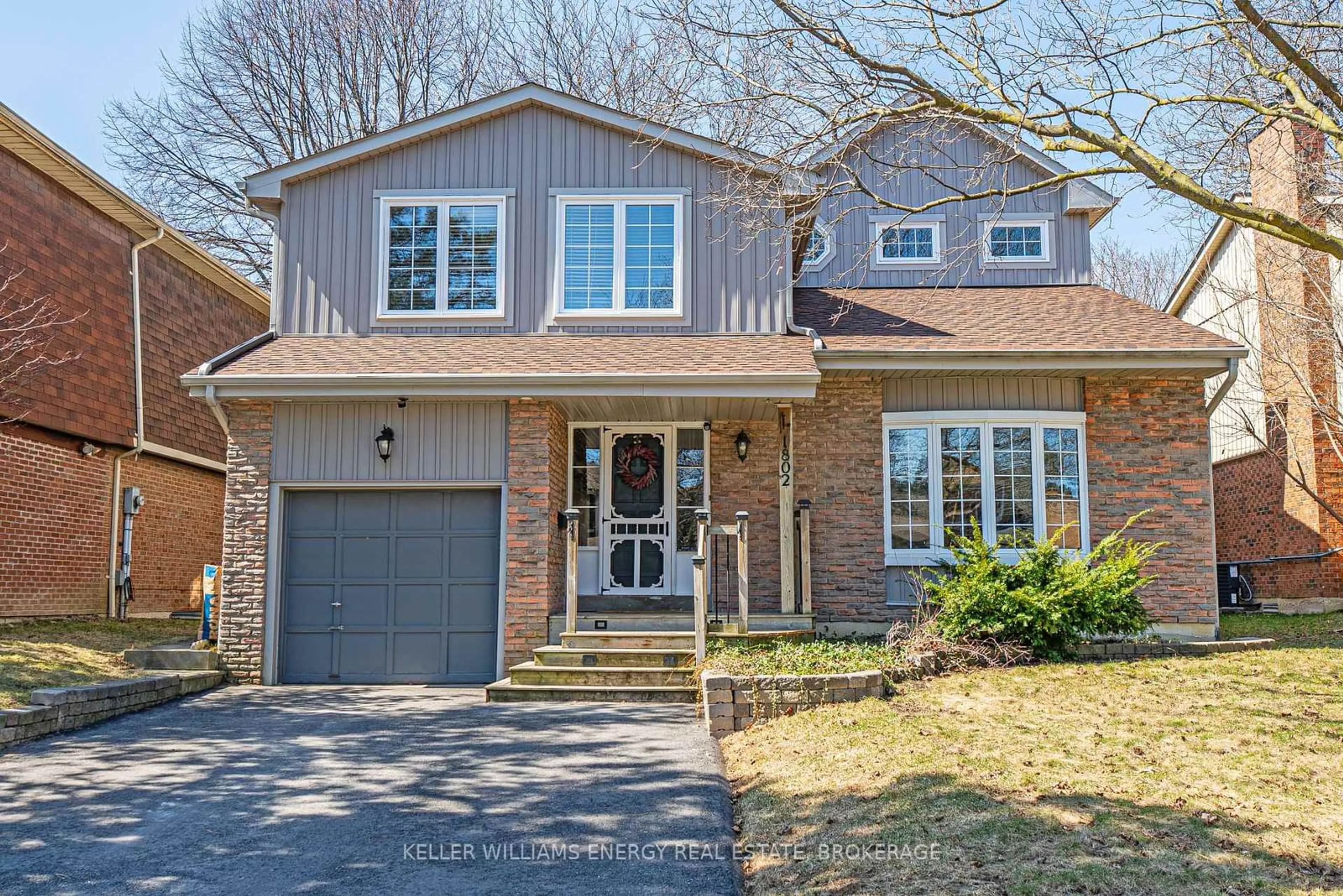Home with brick exterior material, street for 1802 Bronte Sq, Pickering Ontario L1V 3B9