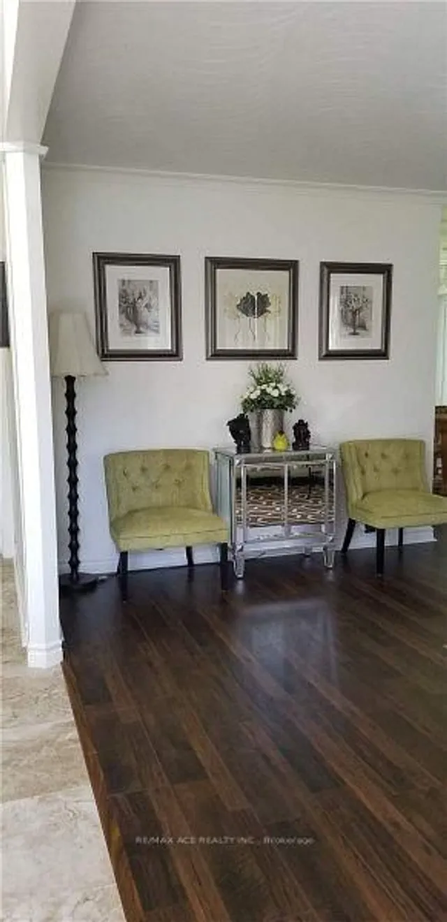 Additional property image - 14 Hillock Pl