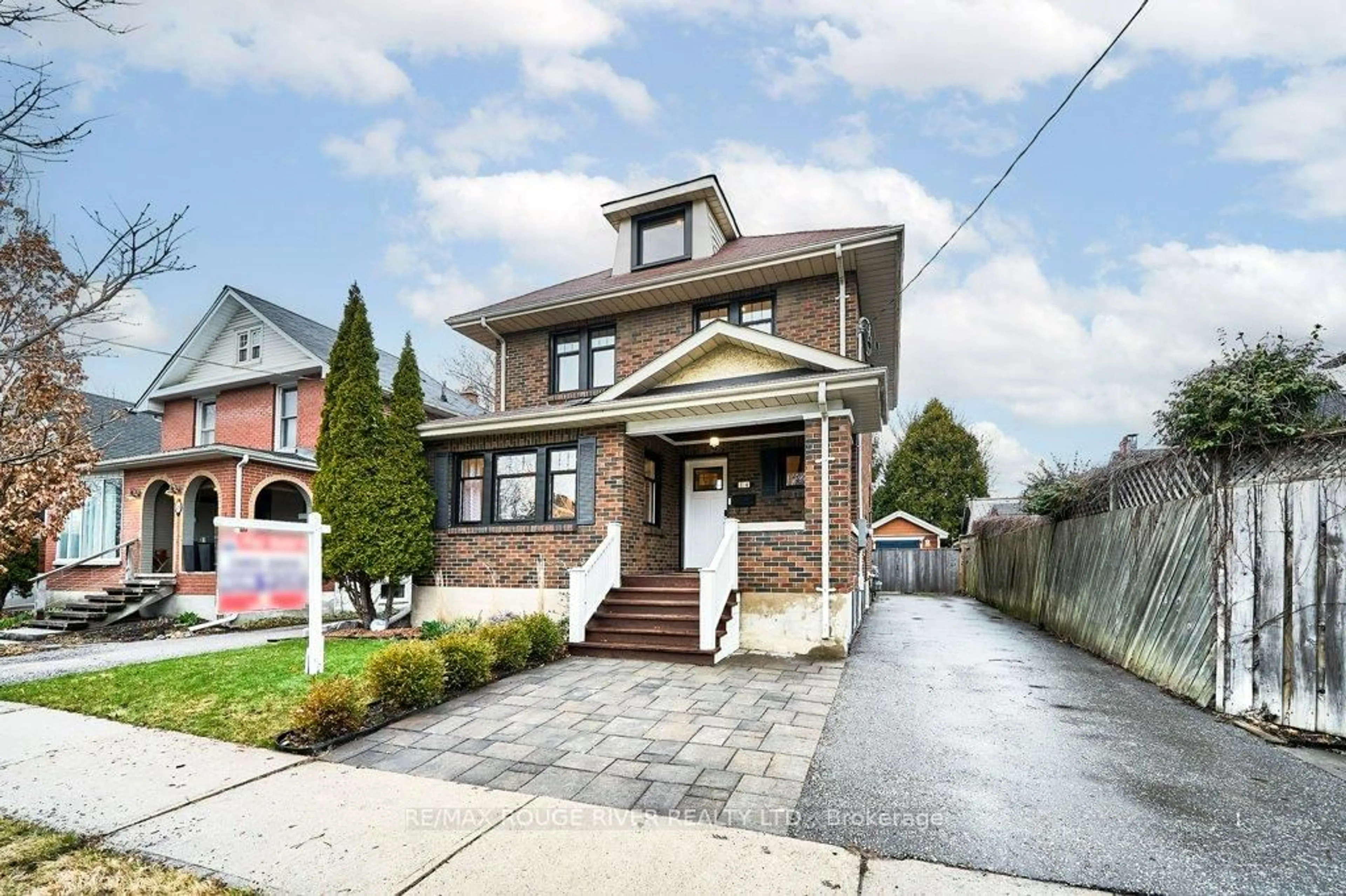 Home with brick exterior material, street for 14 Westmoreland Ave, Oshawa Ontario L1G 2M8