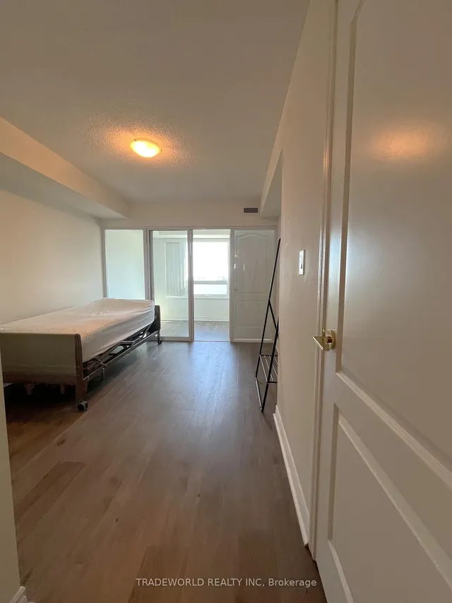 Additional property image - 2020 Mcnicoll Ave Unit 512