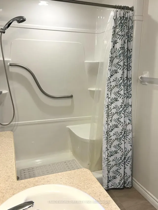 Additional property image - 2020 Mcnicoll Ave Unit 512