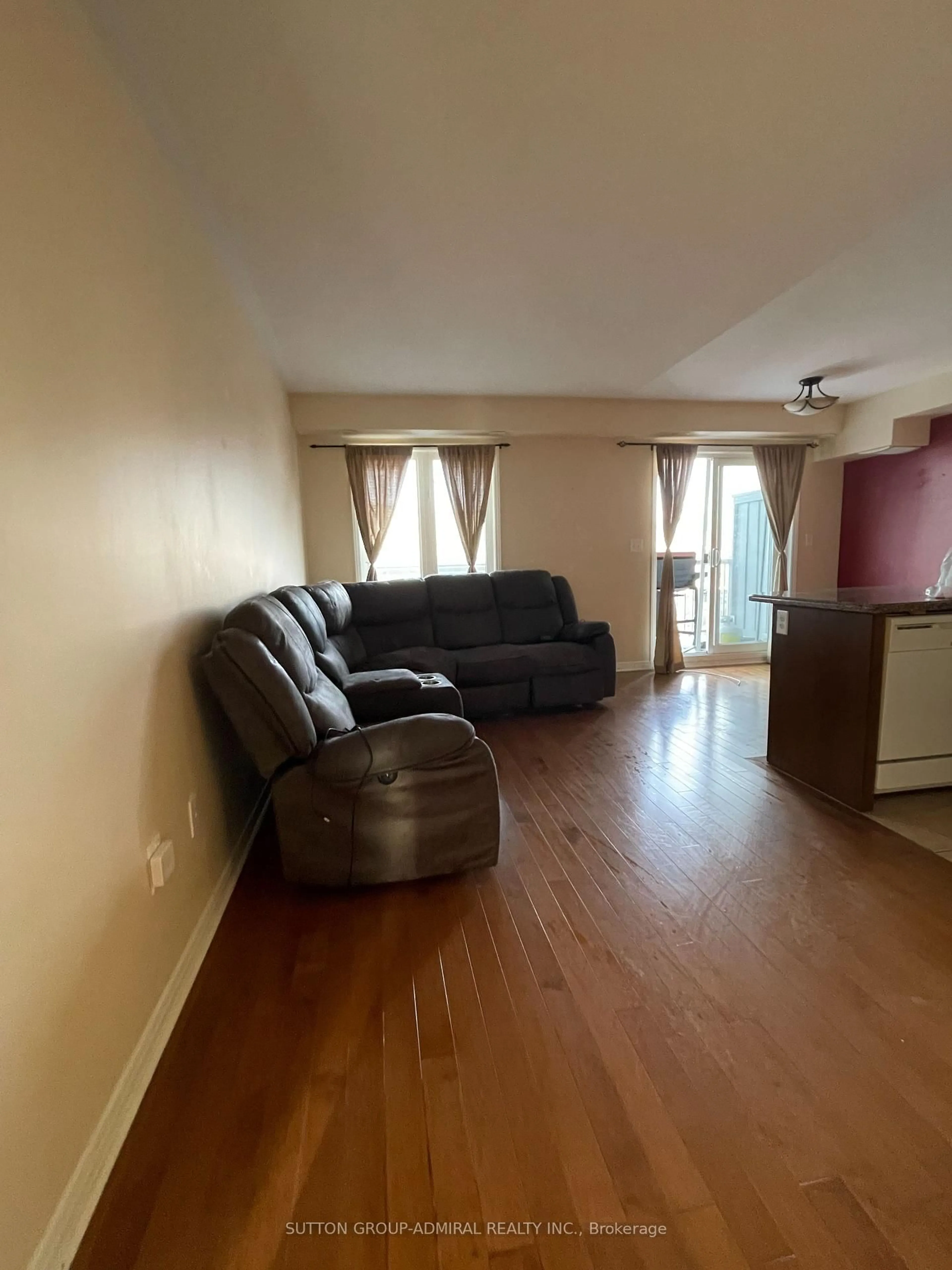A pic of a room for 647 Warden Ave #4, Toronto Ontario M1L 0E7