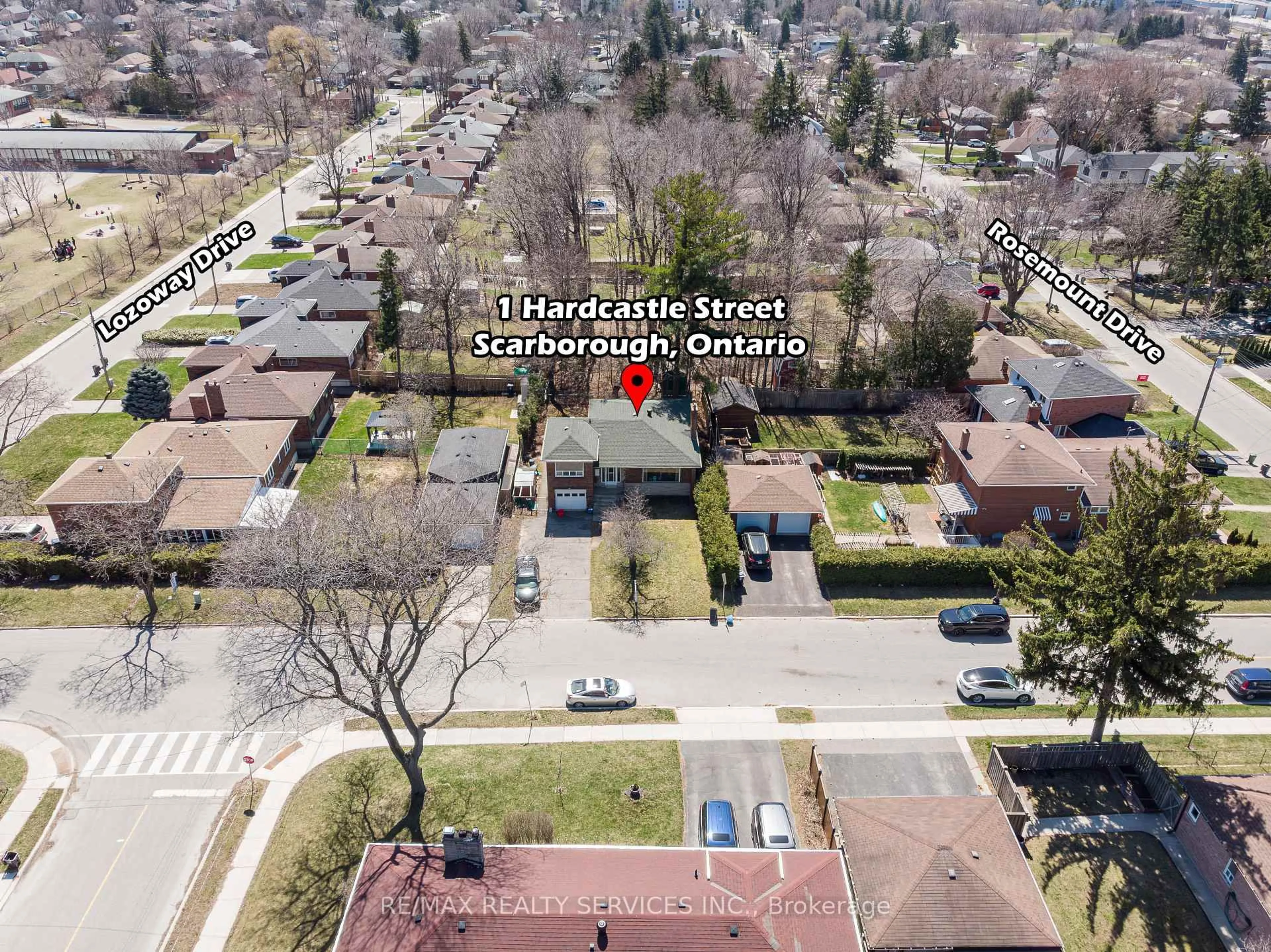 A pic from outside/outdoor area/front of a property/back of a property/a pic from drone, street for 1 Hardcastle St, Toronto Ontario M1K 2Y2