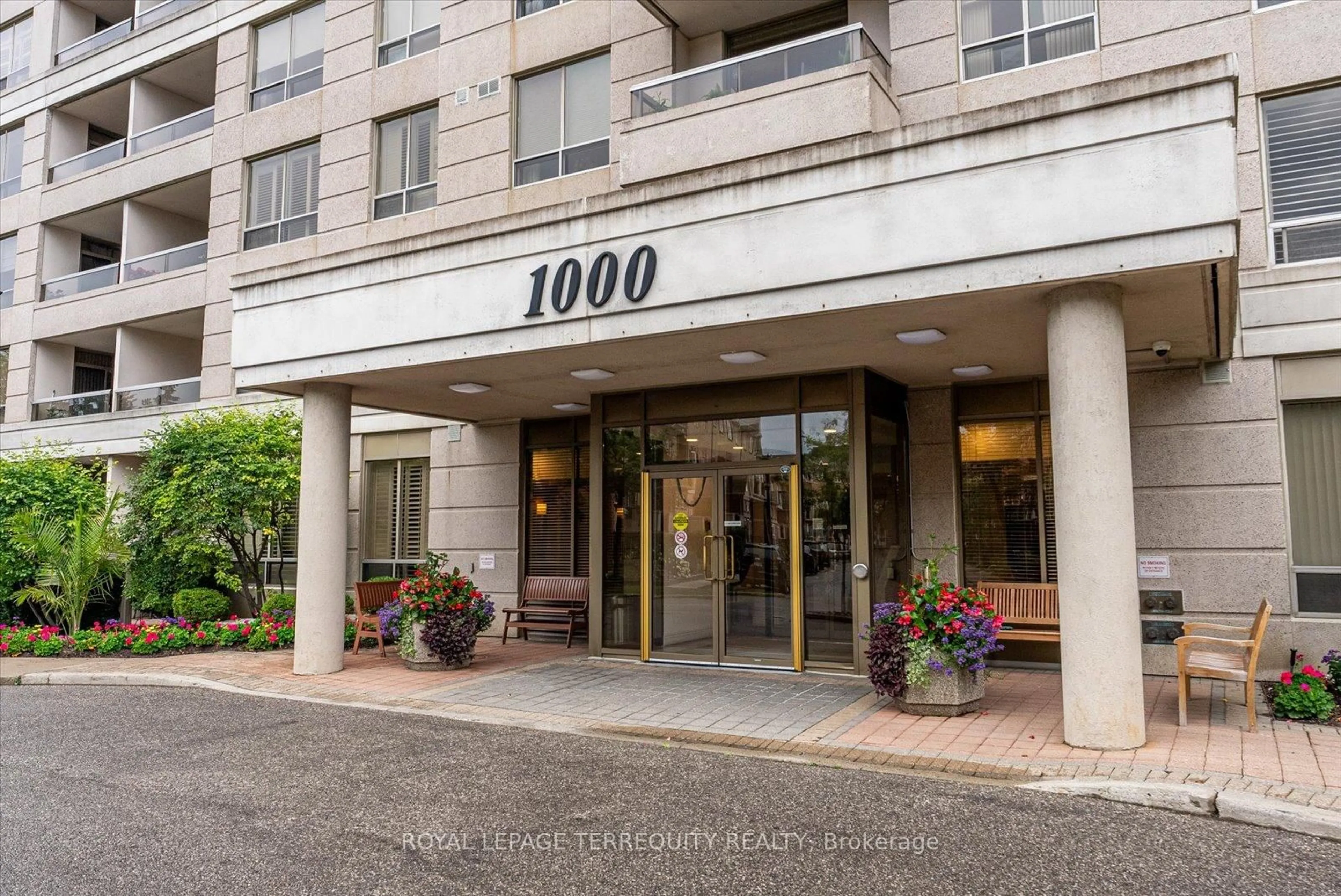Indoor foyer for 1000 The Esplanade N/A #316, Pickering Ontario L1V 6V4