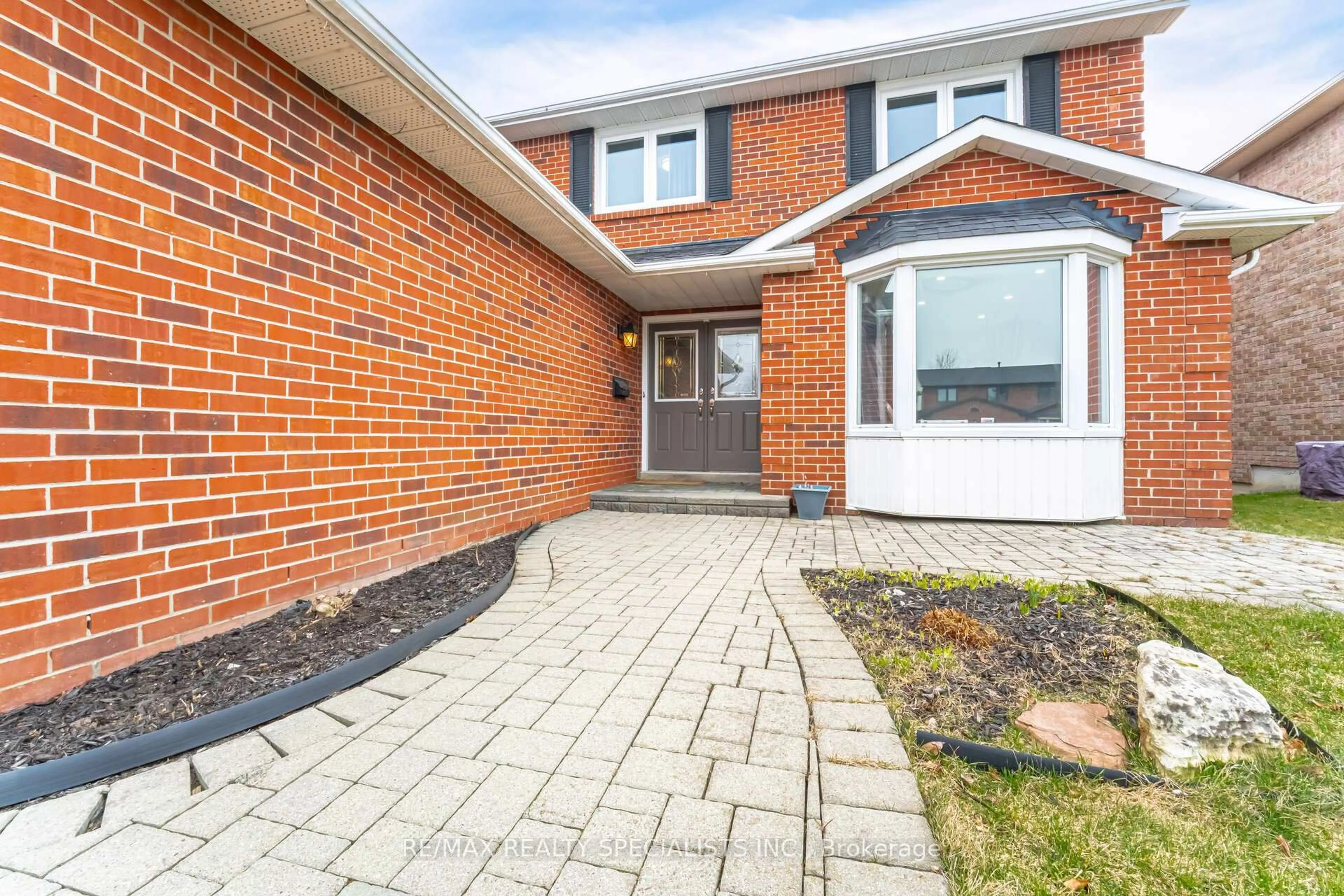 Home with brick exterior material, street for 72 Farrow Cres, Ajax Ontario L1S 4W5