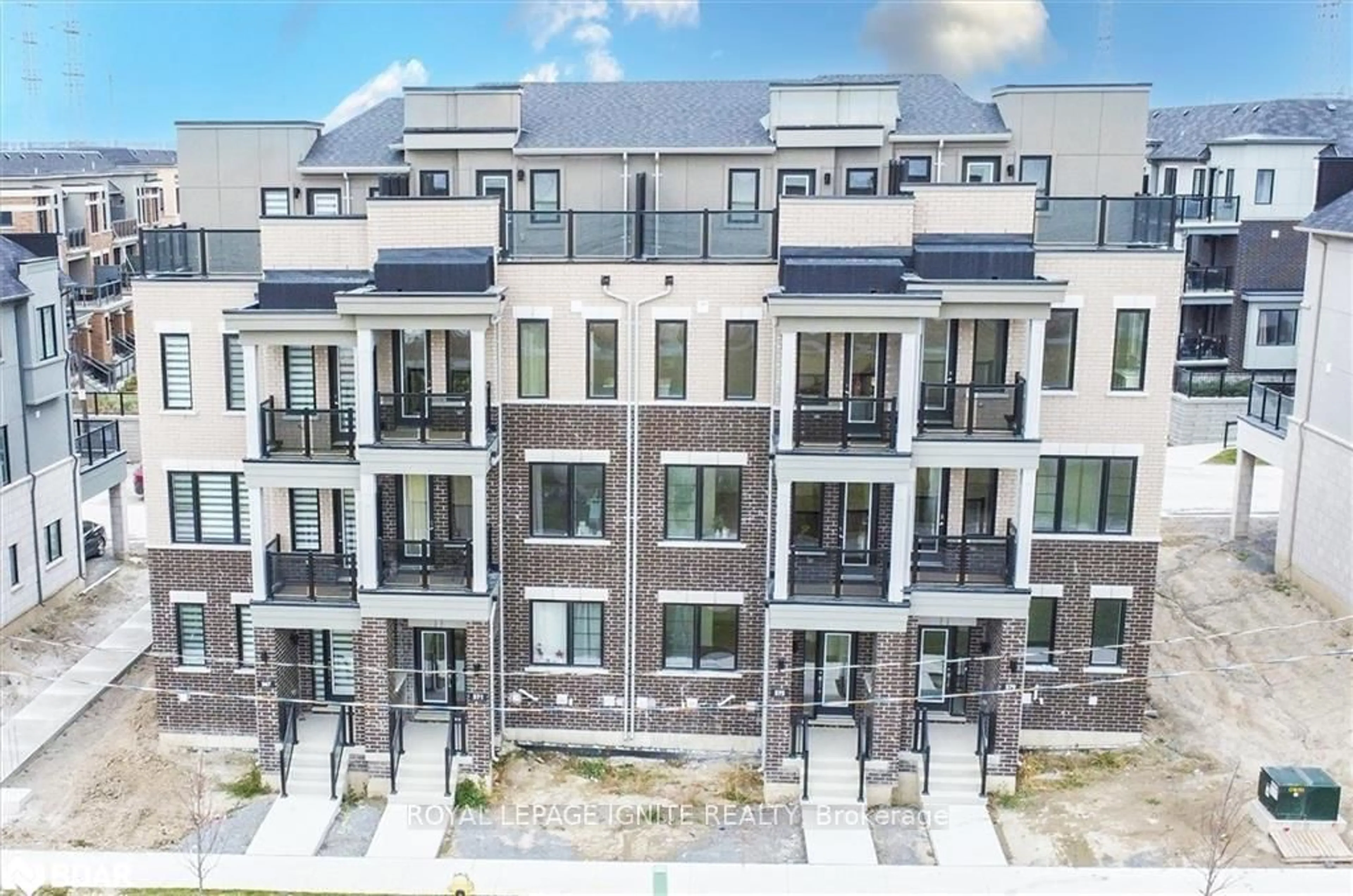 A pic from outside/outdoor area/front of a property/back of a property/a pic from drone, unknown for 807 Port Darlington Rd, Clarington Ontario L1C 7G4