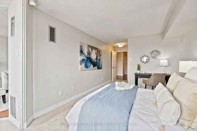 Additional property image - 4 Park Vista Cres Unit 1203
