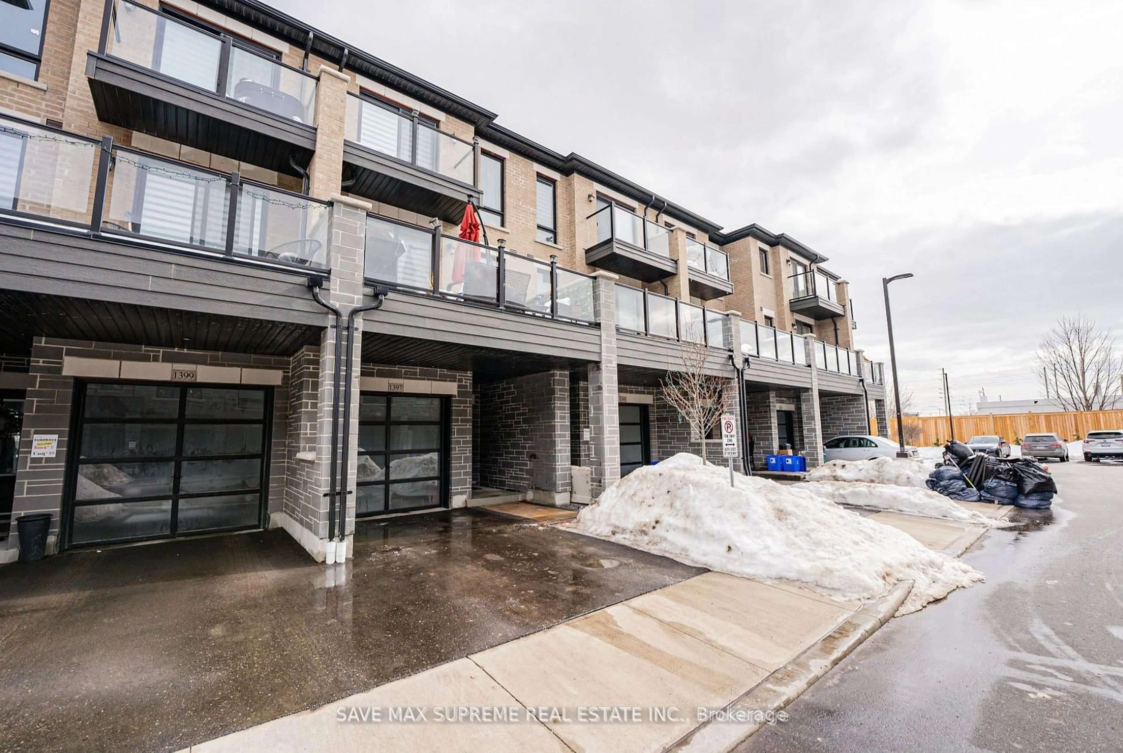 Patio, unknown for 1397 Coral Springs Path, Oshawa Ontario L1K 3G1