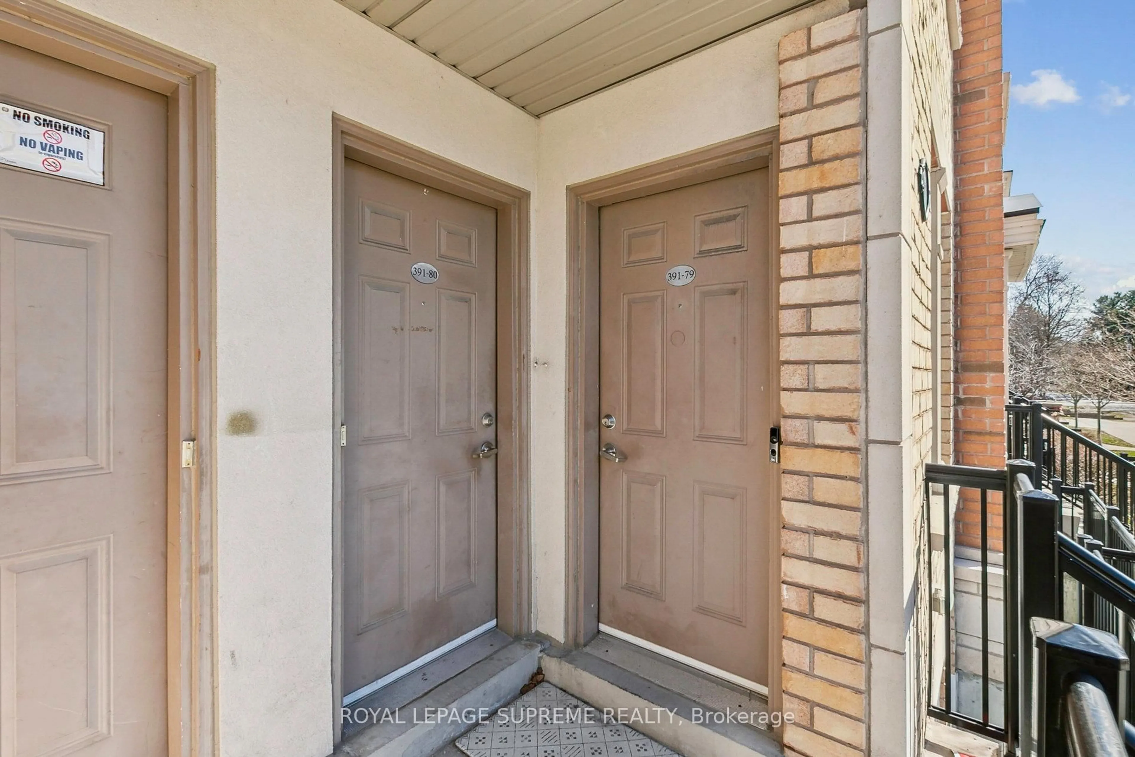 Indoor entryway for 391 Beechgrove Dr #79, Toronto Ontario M1E 2R1