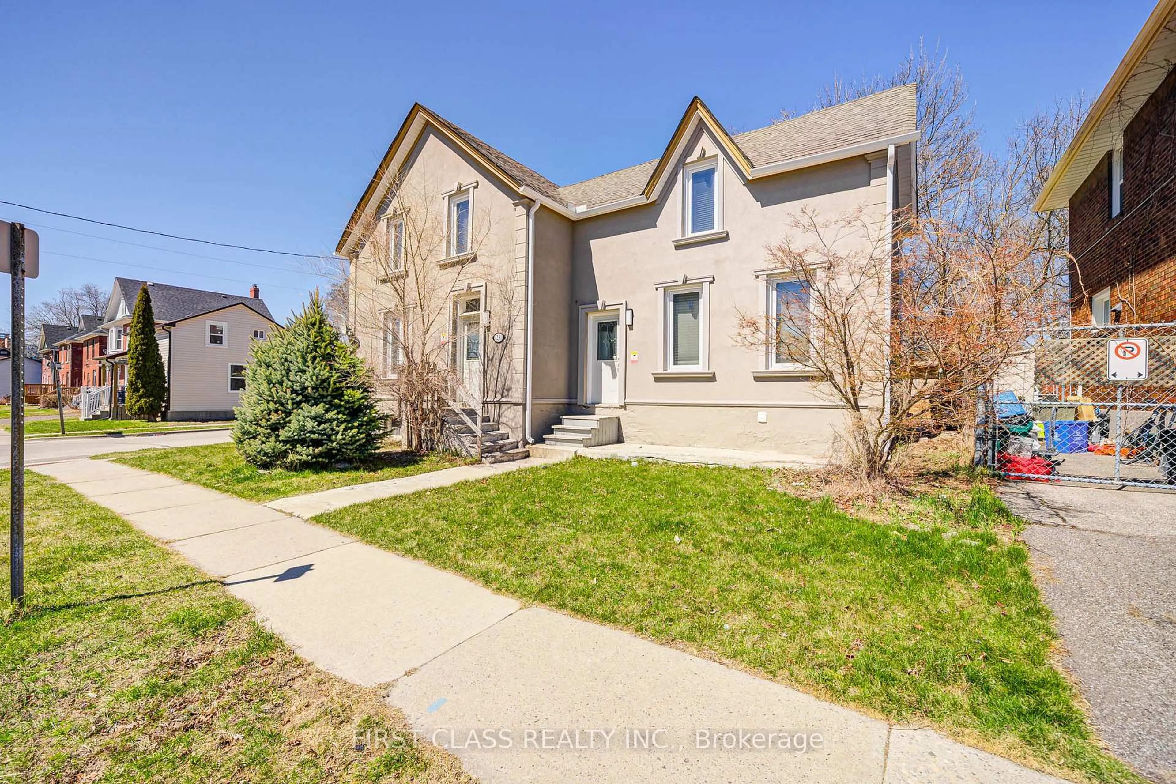 Unknown for 24 Colborne St, Oshawa Ontario L1G 1L4