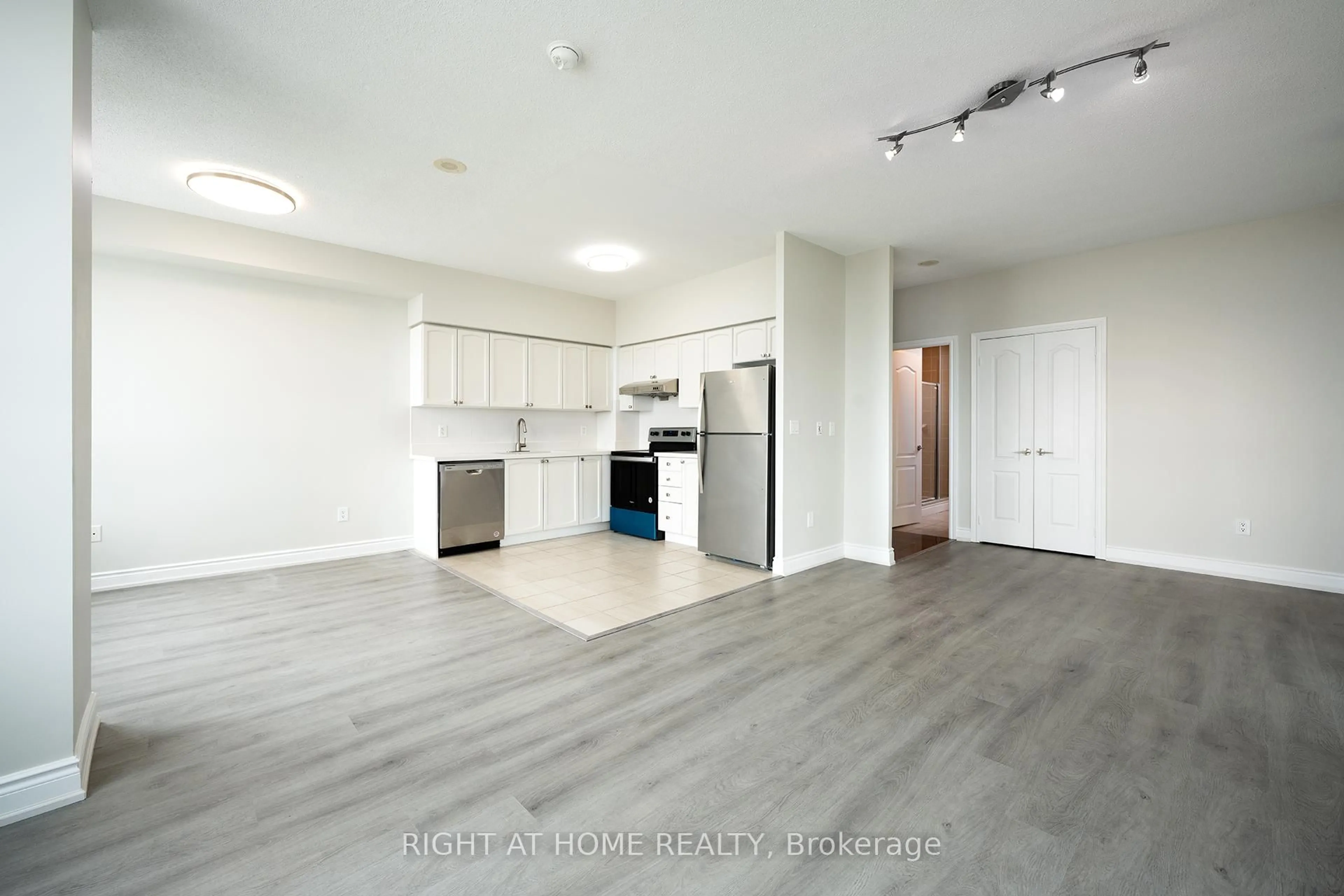 Unknown for 50 Brian Harrison Way #3706, Toronto Ontario M1P 5J4