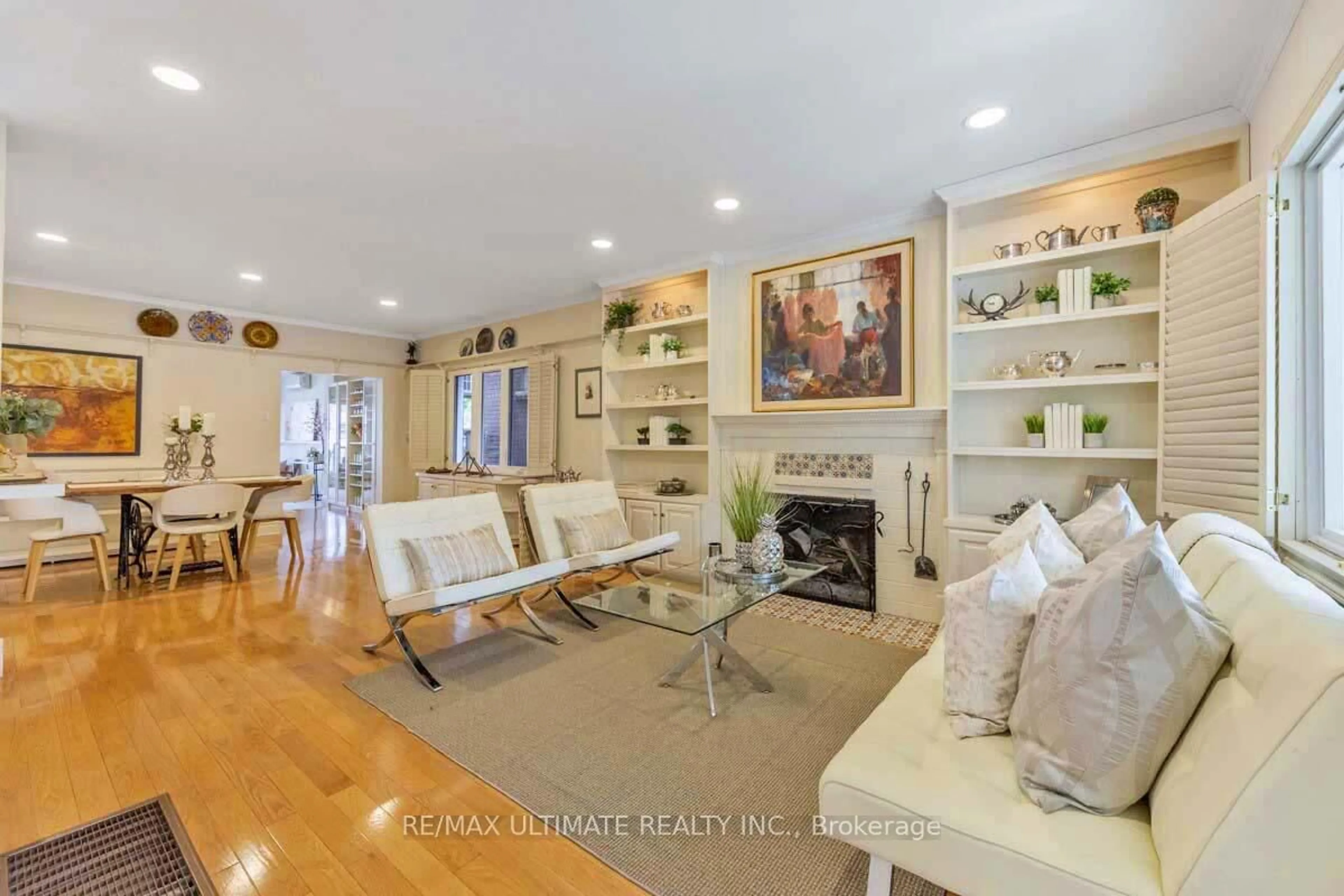 Living room with furniture, unknown for 143 Glenmore Rd, Toronto Ontario M4L 3M2