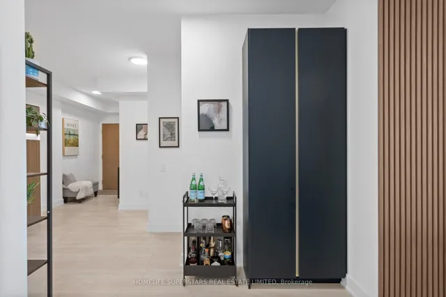 Additional property image - 1285 Queen St Unit 306