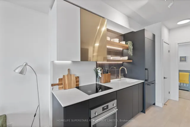 Additional property image - 1285 Queen St Unit 306