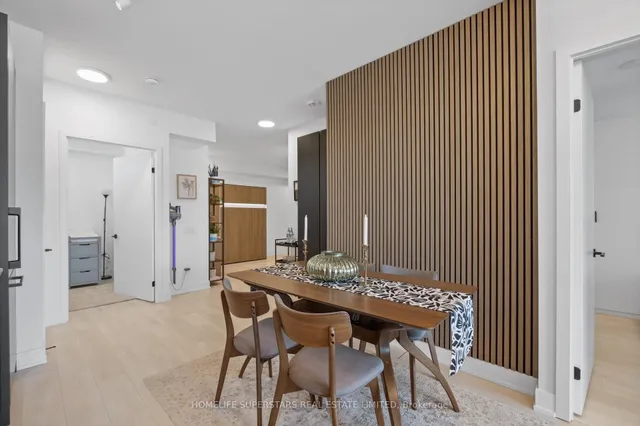 Additional property image - 1285 Queen St Unit 306