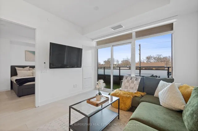 Additional property image - 1285 Queen St Unit 306