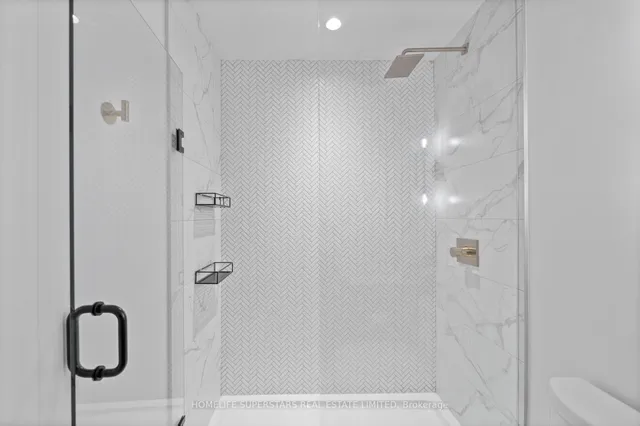Additional property image - 1285 Queen St Unit 306
