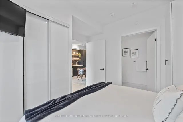 Additional property image - 1285 Queen St Unit 306
