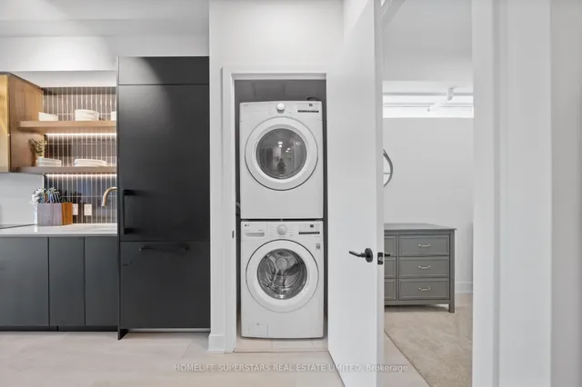 Additional property image - 1285 Queen St Unit 306
