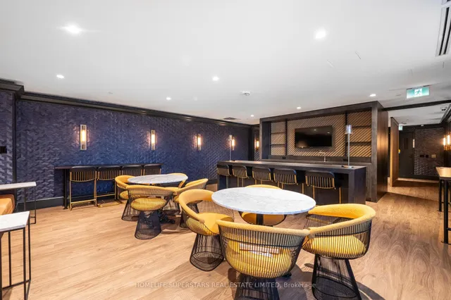 Additional property image - 1285 Queen St Unit 306