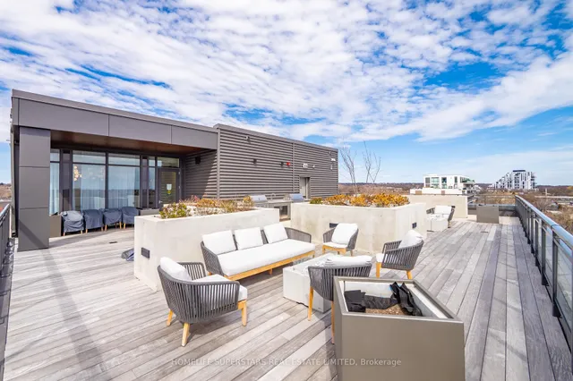 Additional property image - 1285 Queen St Unit 306