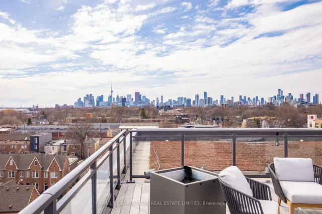 Additional property image - 1285 Queen St Unit 306