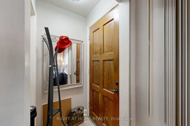 Additional image 21 of 1193 Warden Ave Unit 13