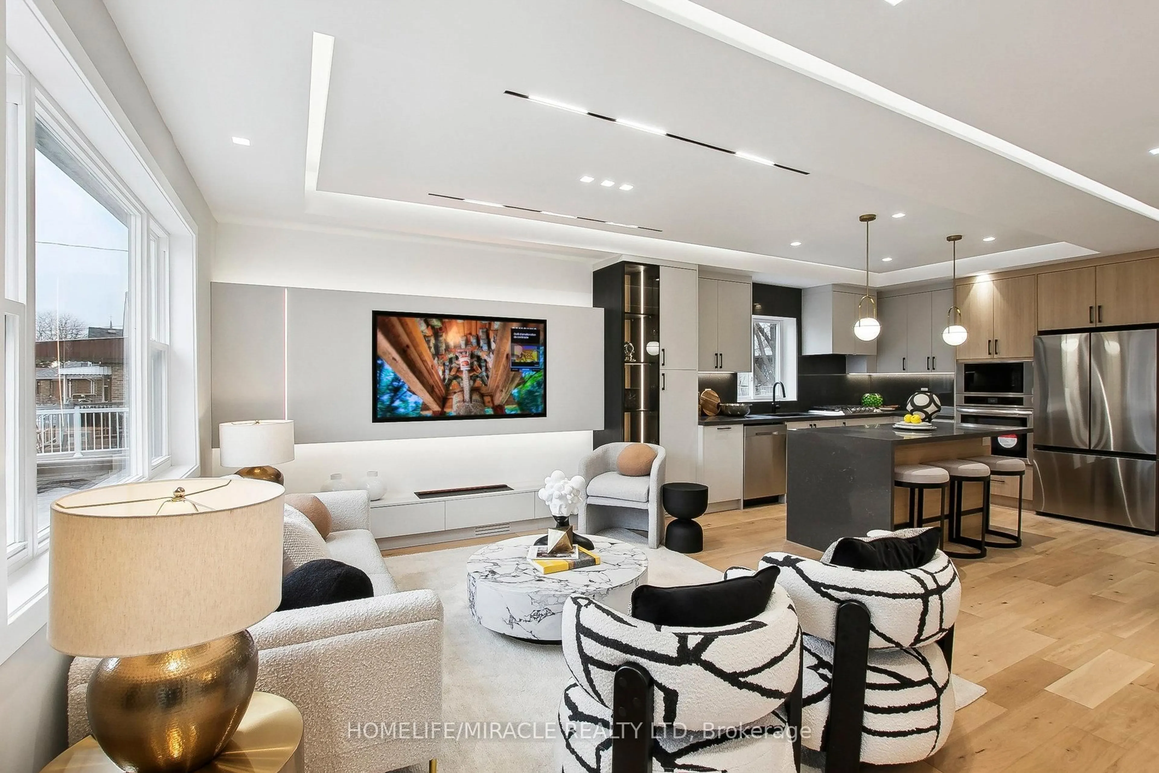 Home theater for 88 Inniswood Dr, Toronto Ontario M1R 1E7