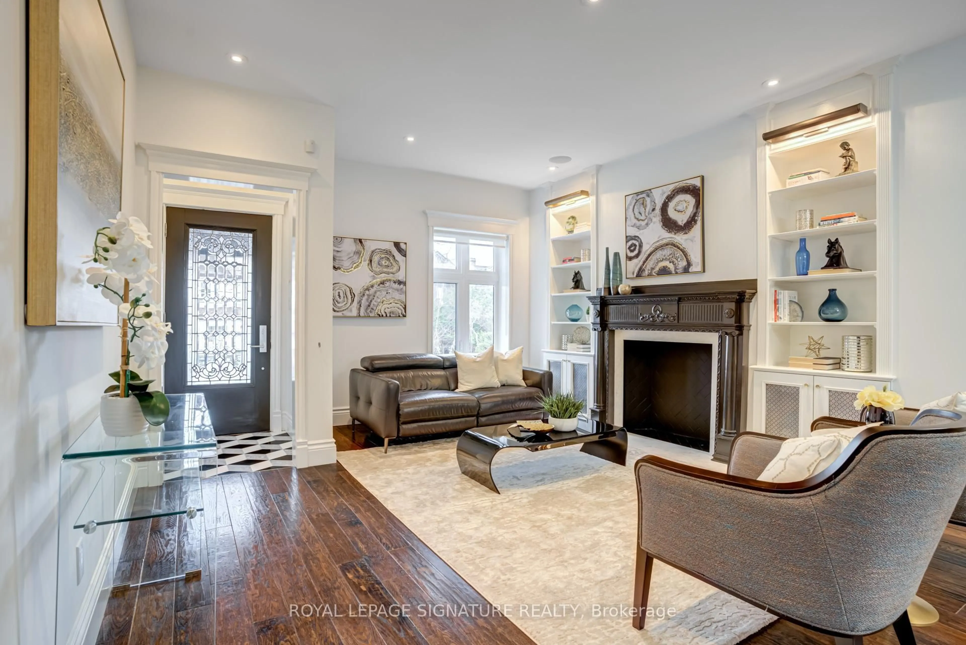 Living room with furniture, unknown for 460 Pape Ave, Toronto Ontario M4K 3P7
