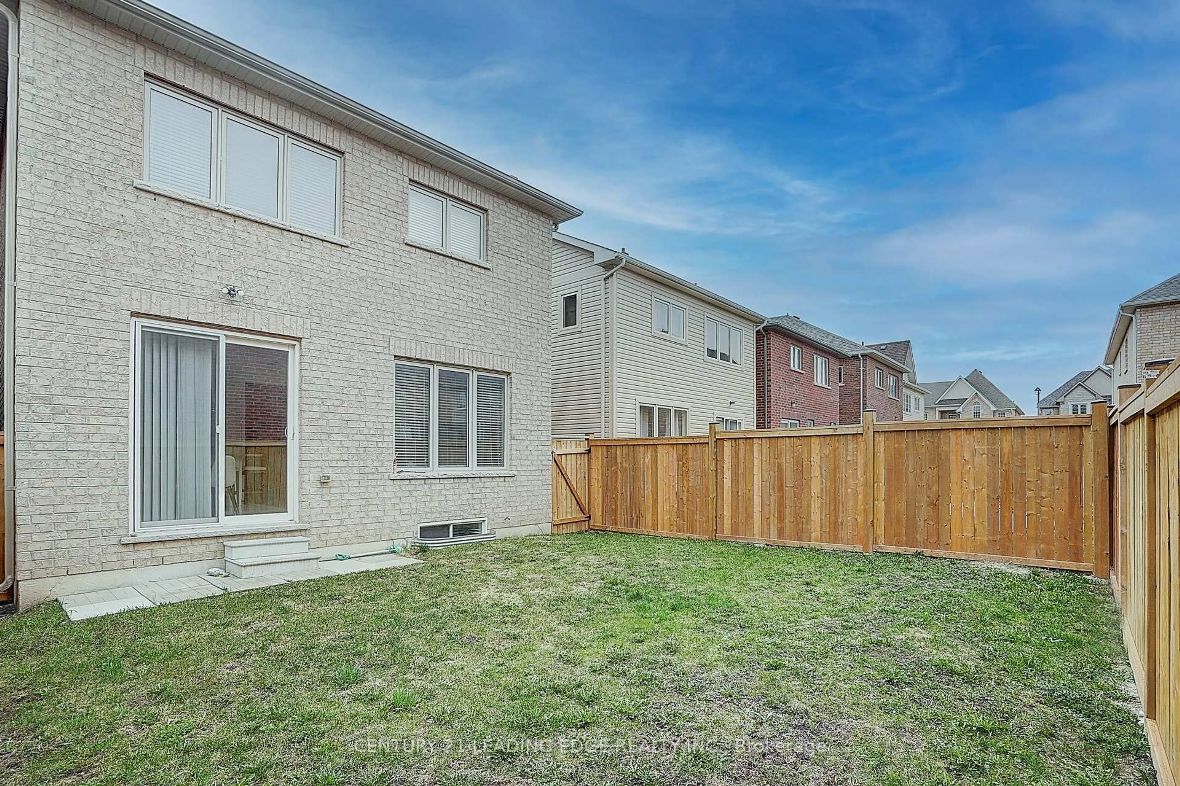 Patio, street for 2505 WINTERGRACE Ave, Oshawa Ontario L1L 0M4