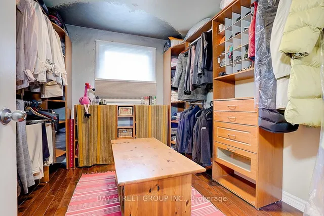 Additional property image - 4 Summerton Pl
