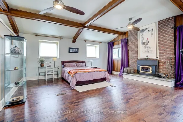 Additional property image - 4 Summerton Pl