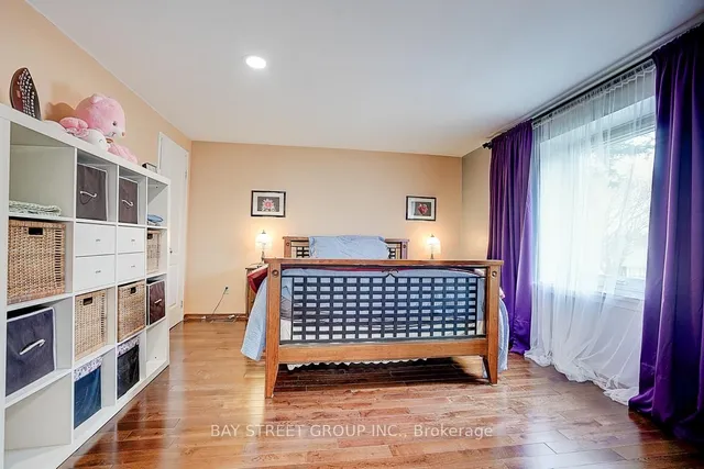 Additional property image - 4 Summerton Pl