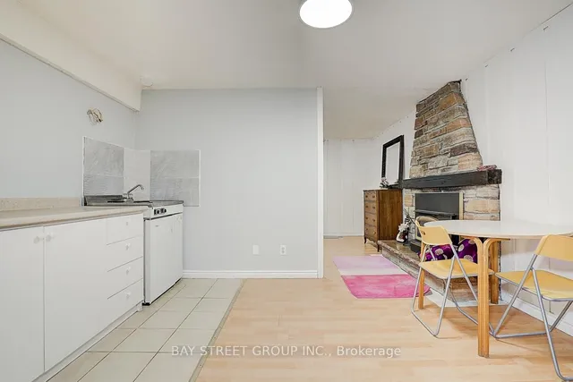 Additional property image - 4 Summerton Pl