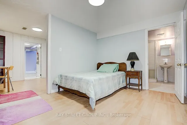 Additional property image - 4 Summerton Pl