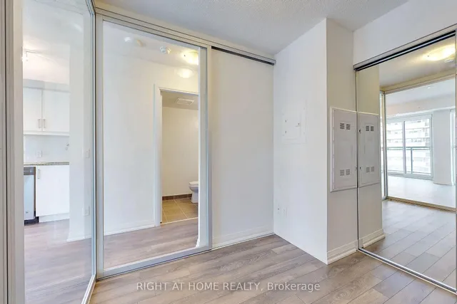Additional image 8 of 30 Meadowglen Pl Unit 507