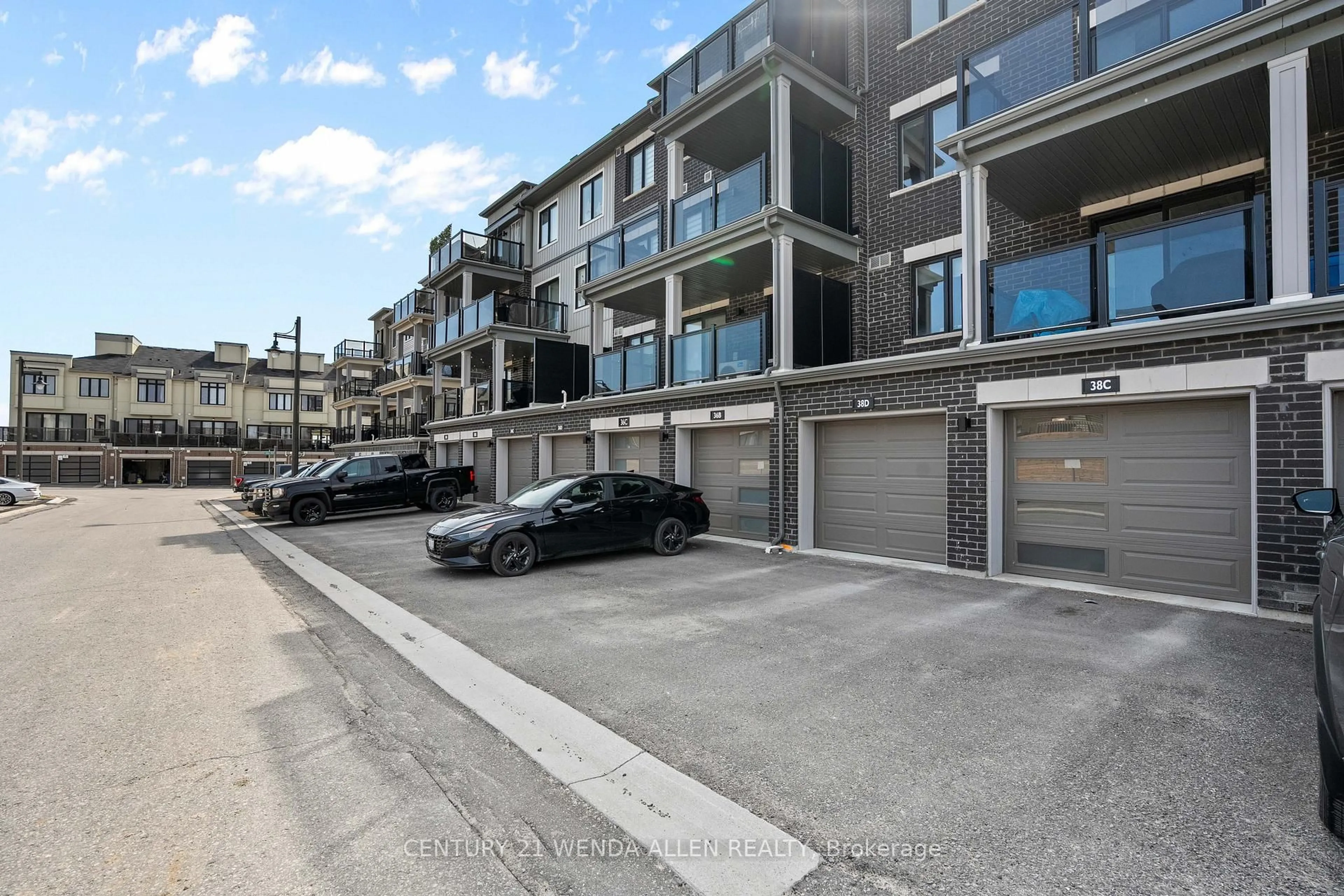 Unknown for 38D Lookout Dr, Clarington Ontario L1C 7G2