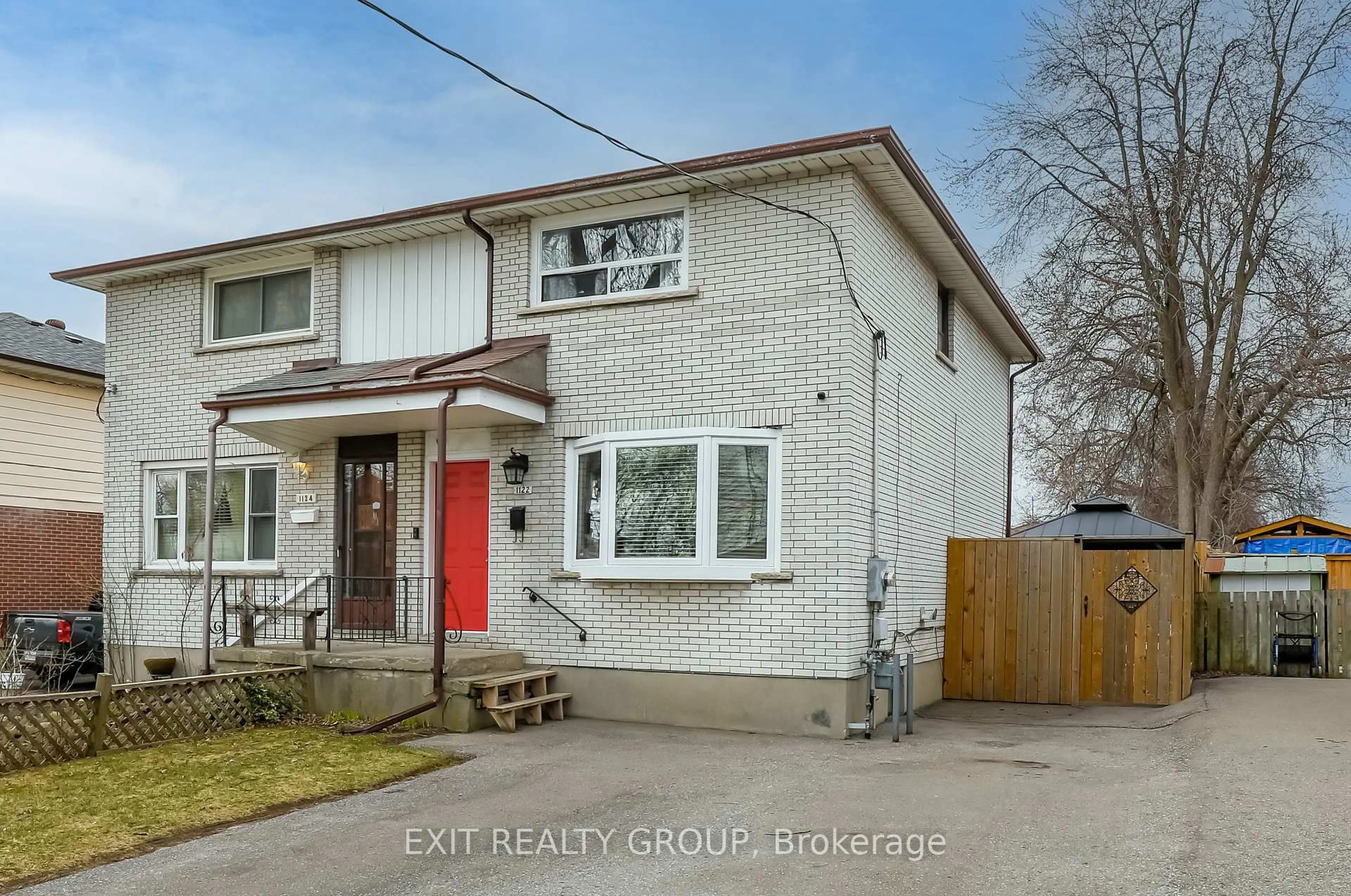Home with brick exterior material, street for 1122 Cedar St, Oshawa Ontario L1J 3S1