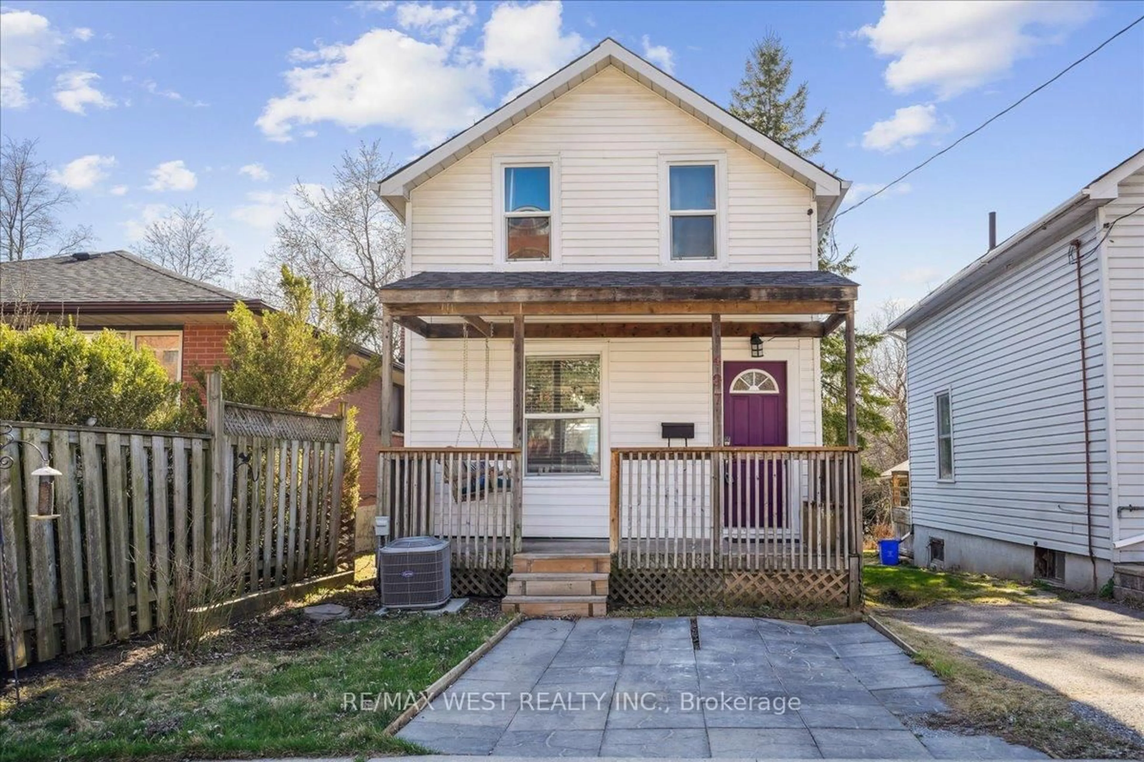 Unknown for 497 St. Lawrence Ave, Oshawa Ontario L1H 4C3