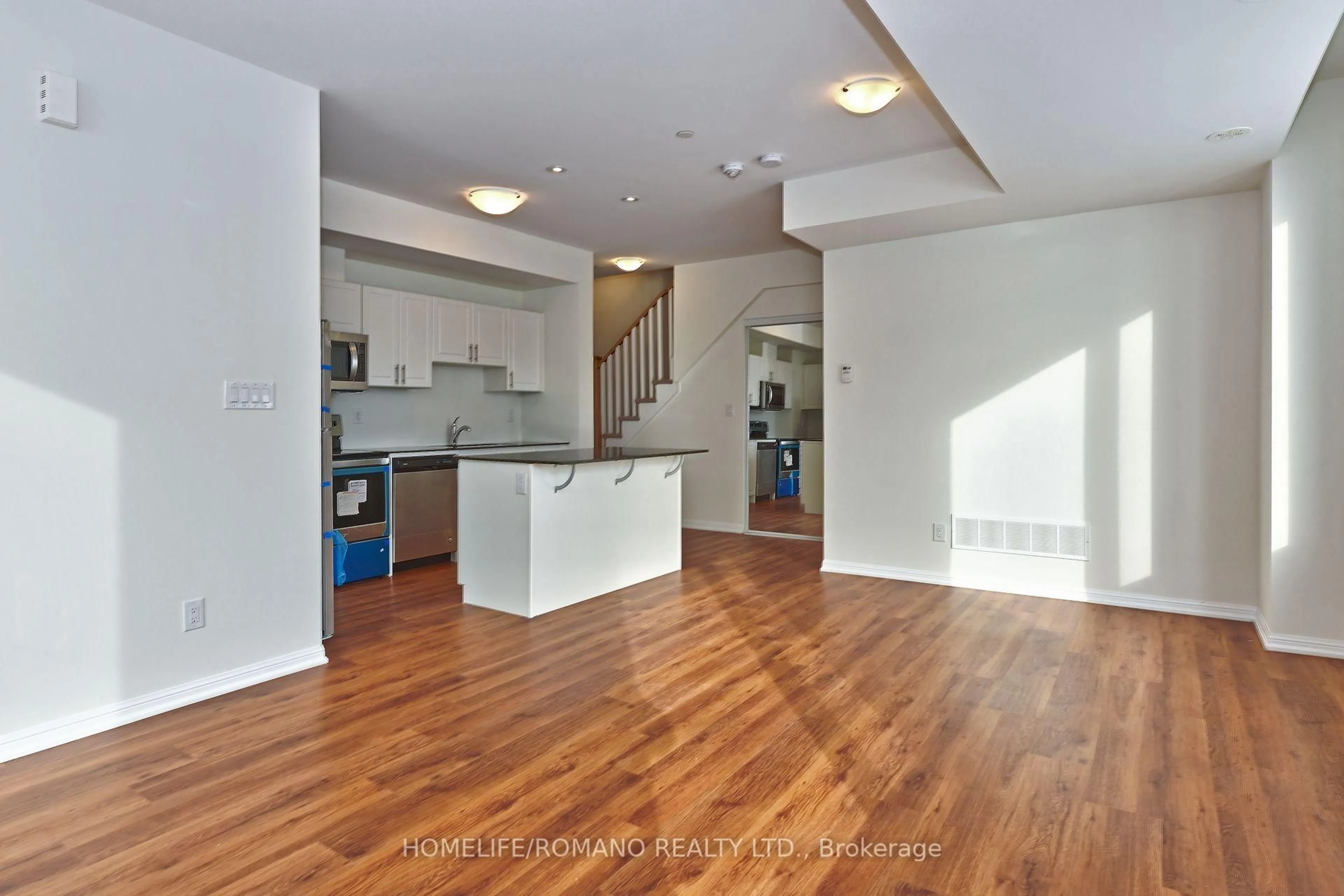 Open concept kitchen, unknown for 1460 Whites Rd #113, Pickering Ontario L1V 0E8