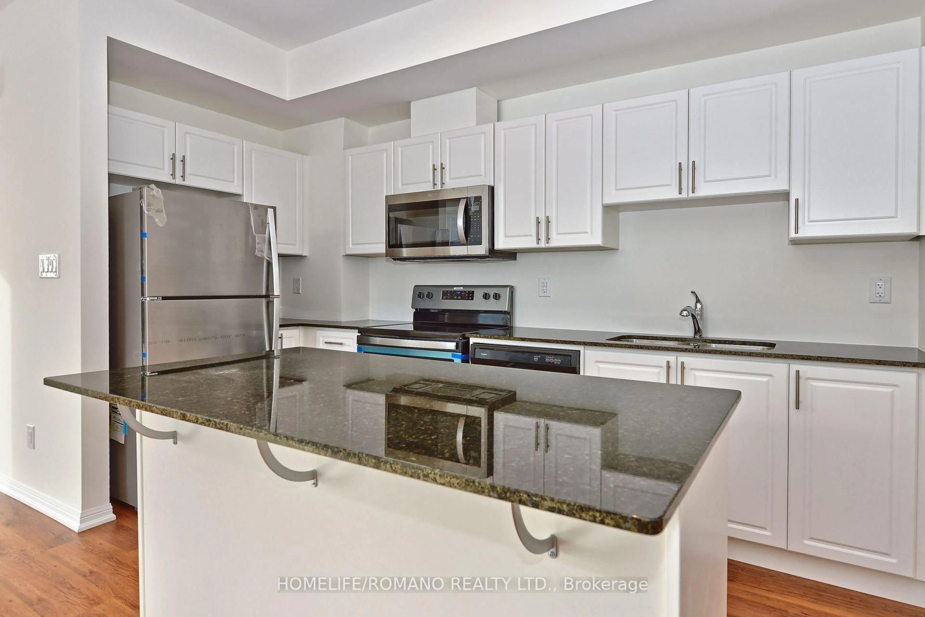 Standard kitchen, unknown for 1460 Whites Rd #113, Pickering Ontario L1V 0E8