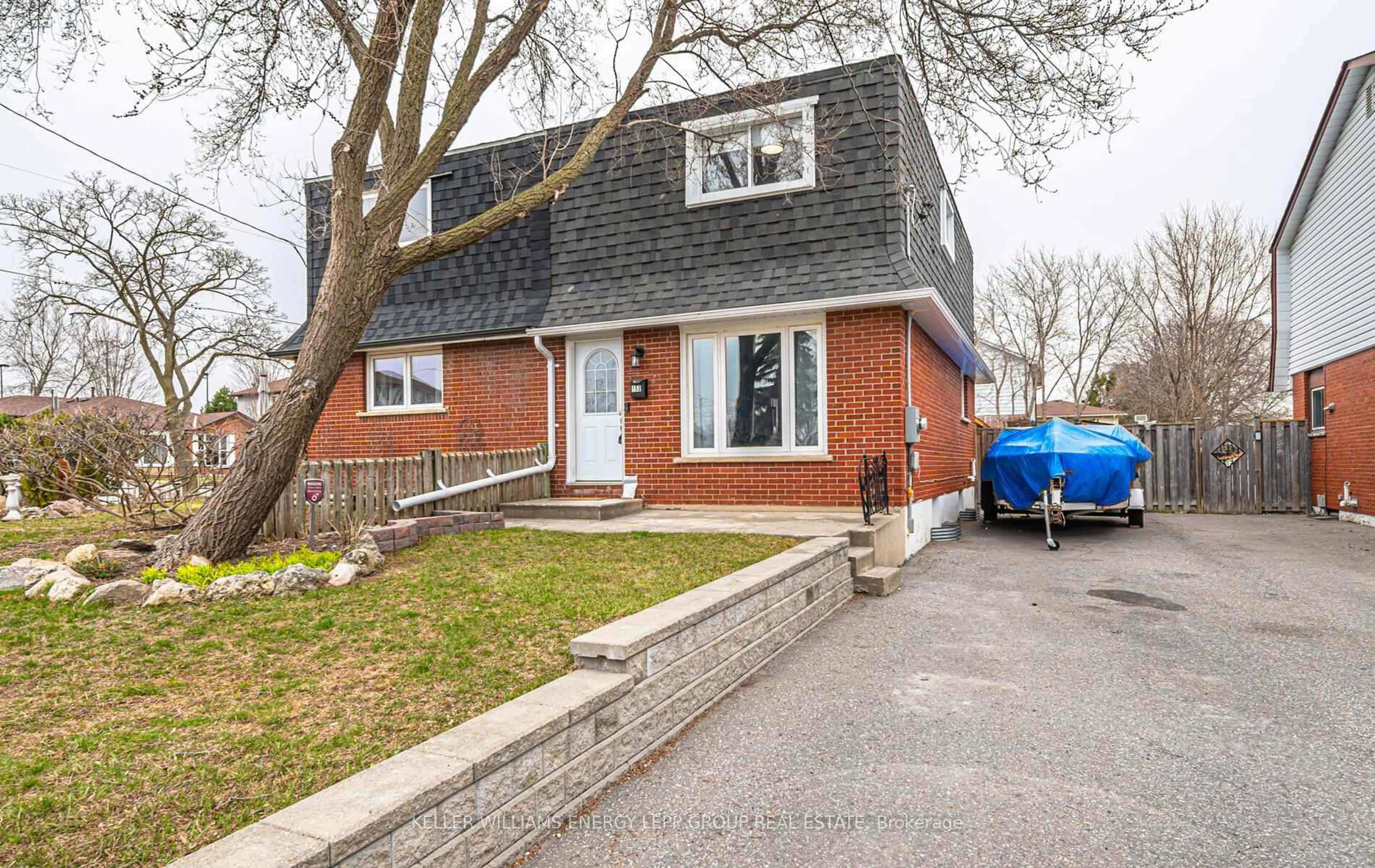 Home with brick exterior material, street for 153 Barkley Cres, Oshawa Ontario L1J 2E5