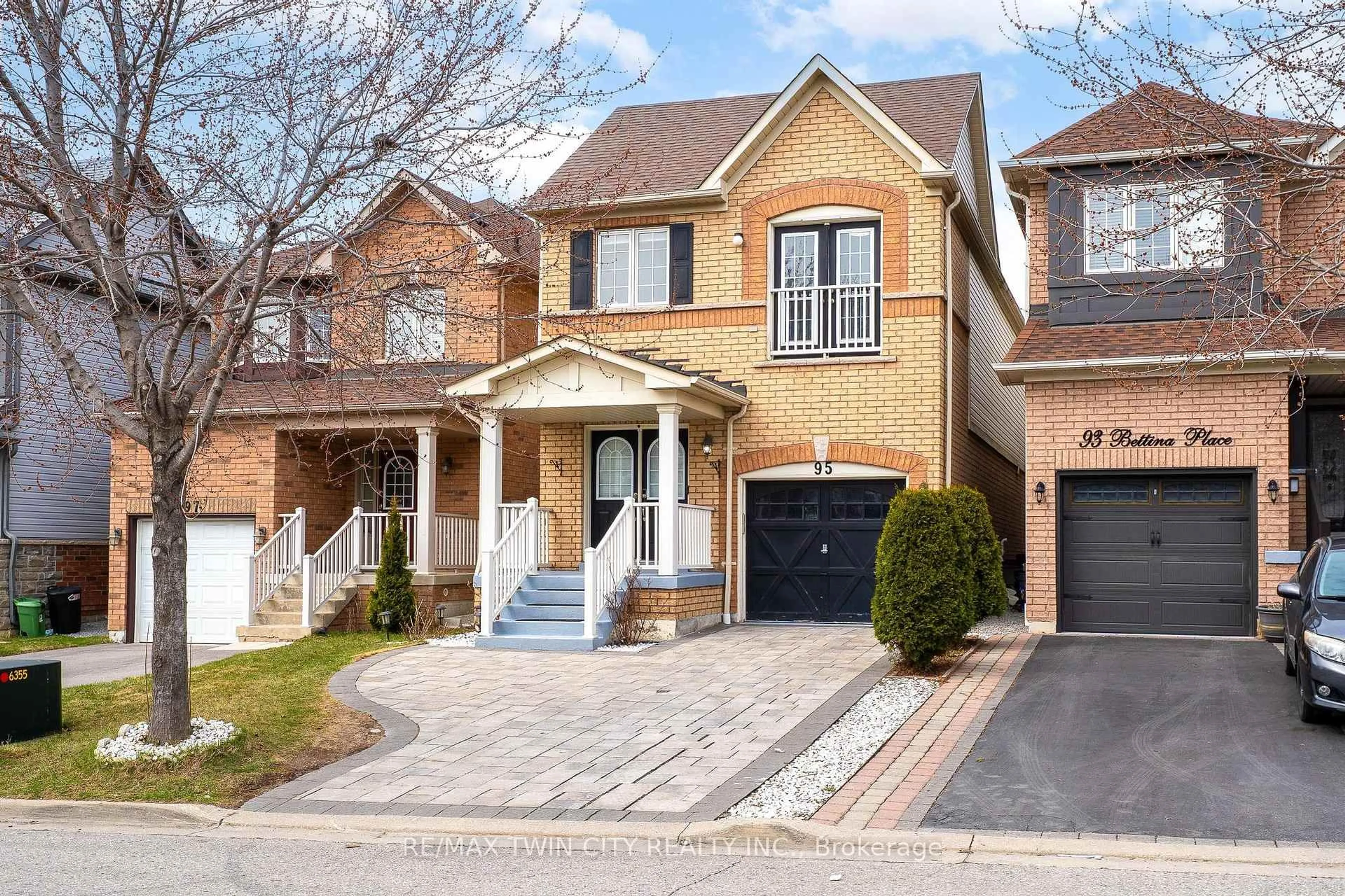 Home with brick exterior material, street for 95 Bettina Pl, Whitby Ontario L1R 0G1